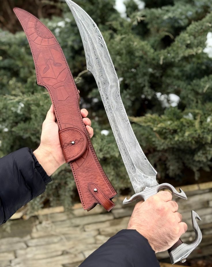 SCIMITAR SWORD/18 inches Long Blade hand forged Sword/Leaf spring of truck/Rosewood Handle/Sharpen/Tempered/Ready to use/knife/knives